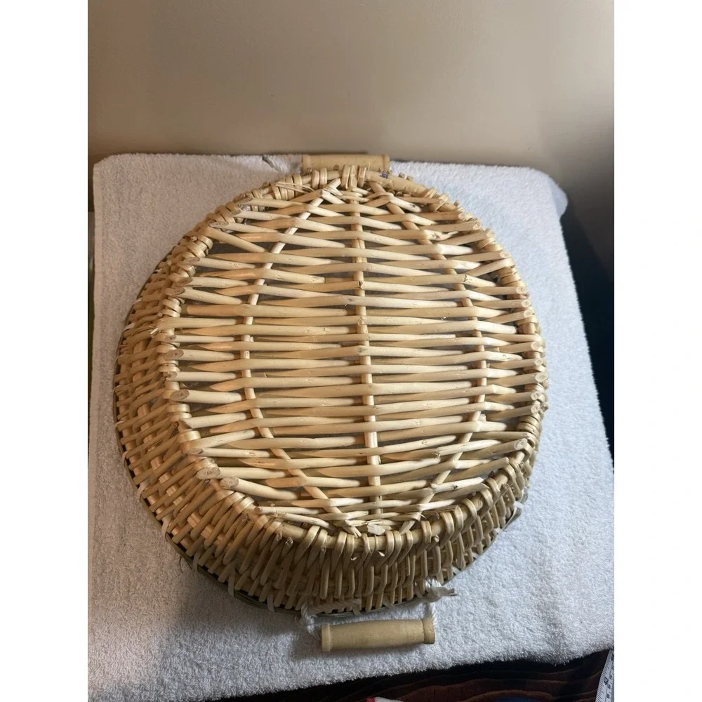 Vintage Large Round Display Basket Beige Wicker Rope Handles Handmade 16x16x5 in